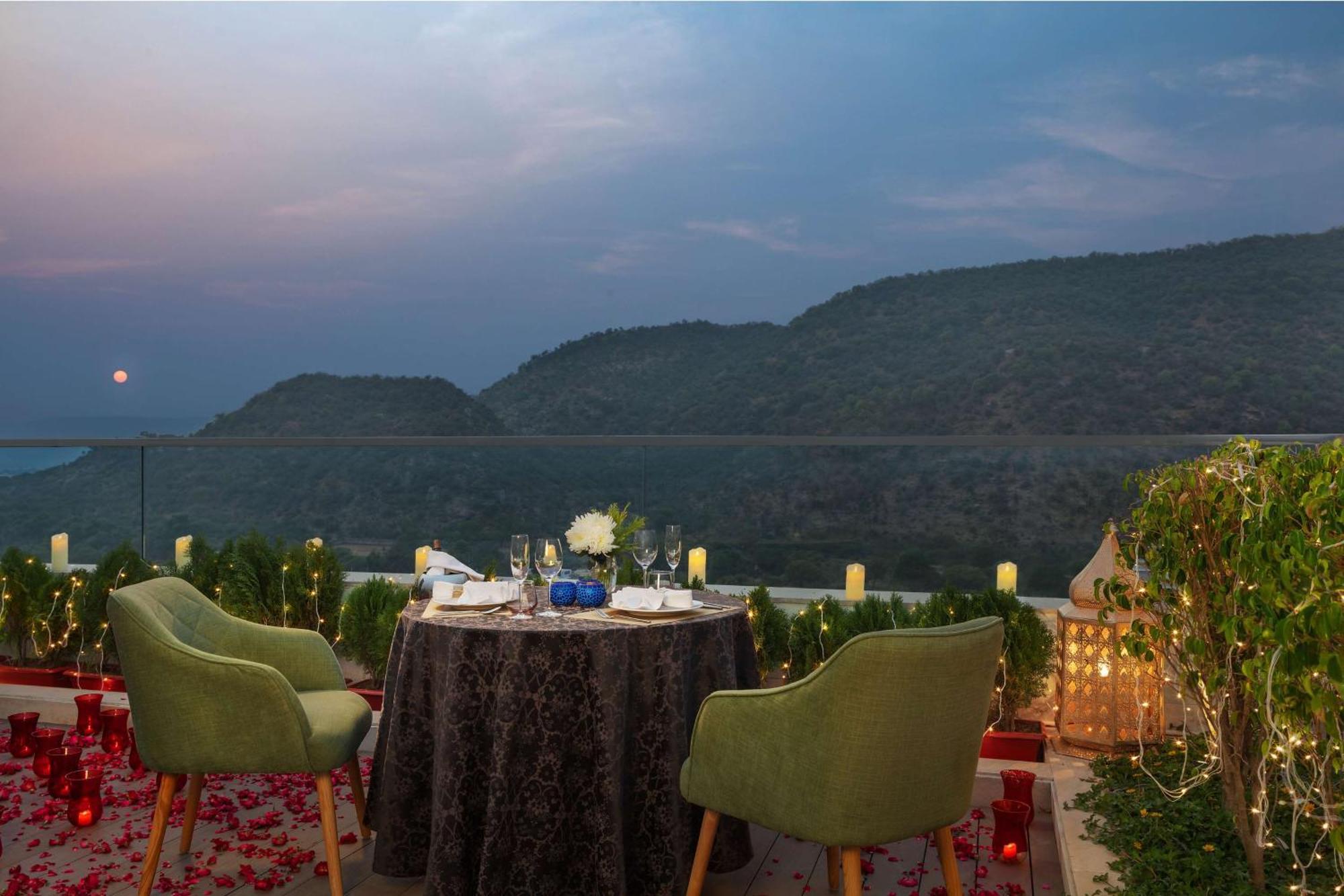 Doubletree By Hilton Jaipur Amer Exterior foto